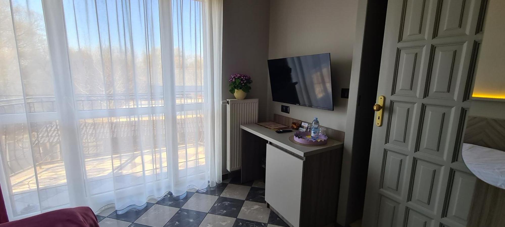Pokoje Goscinne Gum-Bar Biskupice  Oda fotoğraf